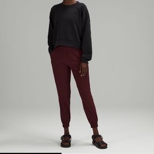 Lululemon Perfectly Oversized Cropped Crew  Softstreme